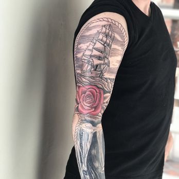White Whale Tattoo - Tattoo Near Me - Cincinnati, Ohio