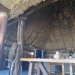 Cocos Beach Club - Coco inside