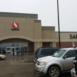 Safeway - Front entrance