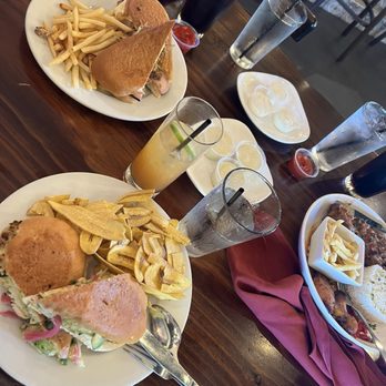 Baracoa Cuban Restaurant - Cuban Near Me - Palmdale, California