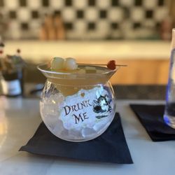 The Fat Pigeon - Mar Drink me cocktail, a very elevated version of a dirty gin martini