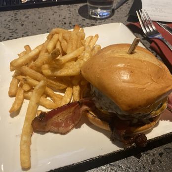 Tommy's Tavern Tap - Bacon Swiss Burger - New American Near Me - Mount Laurel Township, New Jersey