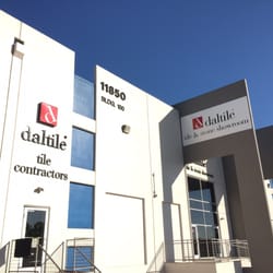 Daltile Stone & Slab Center - Momentum Bay green kitchen & tile contractors appreciate daltile's quality products, team & service in Houston.