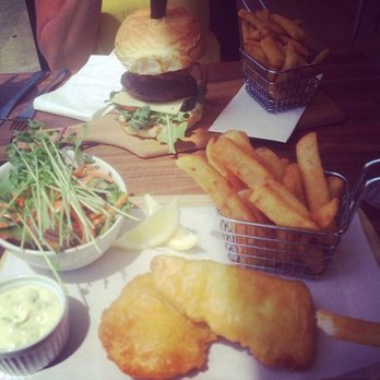 Leonardos - Restaurants Near Me - Burnie, TAS