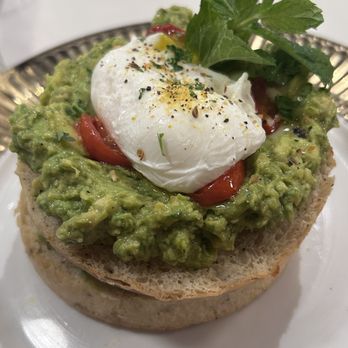 Sisterita - Tartine Avocado Toast - Breakfast & Brunch Near Me - San Francisco, California Sisterita - Tartine Avocado Toast - Breakfast & Brunch Near Me - San Francisco, California