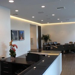 Reliant - LAX Airport Area - Waiting Room
