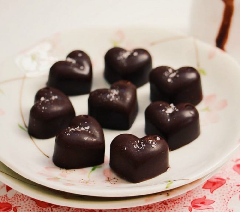 McCute Chocolates Logo