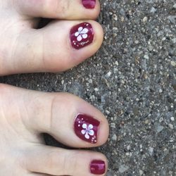 Supreme Nails - Luvin' my tootsies!
