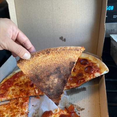 Williamsburg Pizza by null