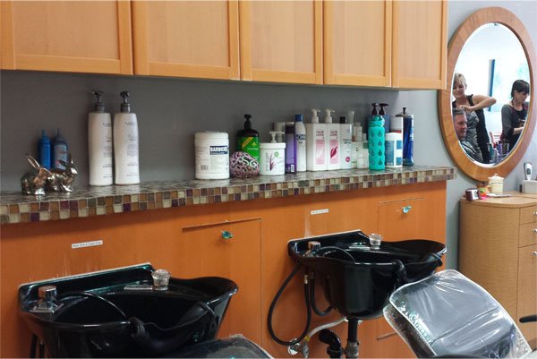 Beauty & the Beach Hair Salon Logo