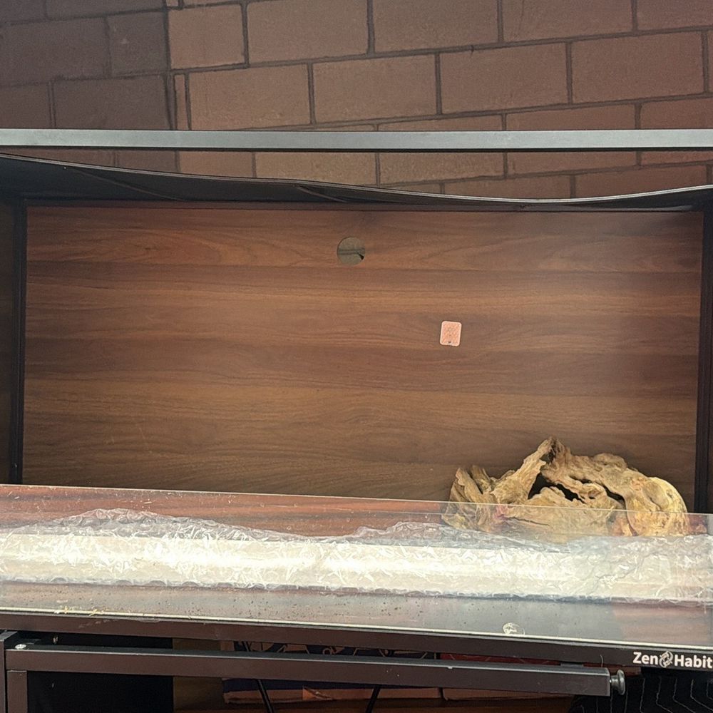 ER Delivery  - $600 reptile tank bent up and broken because they decided to pile boxes on top - Junk Removal & Hauling Near Me - Fullerton CA, California