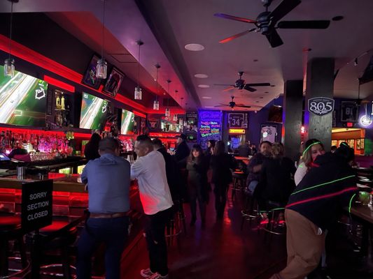 28 WEST SPORTS BAR by null