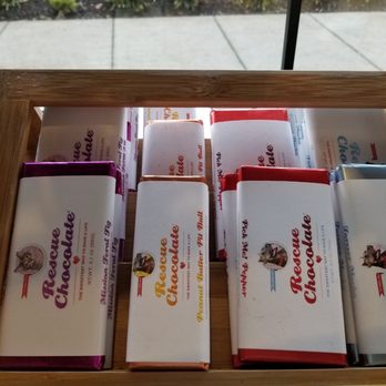Sokol Blosser Winery - Chocolates that not only taste delicious, proceeds go to animal rescues - Wineries Near Me - Dayton, Oregon Sokol Blosser Winery - Chocolates that not only taste delicious, proceeds go to animal rescues - Wineries Near Me - Dayton, Oregon