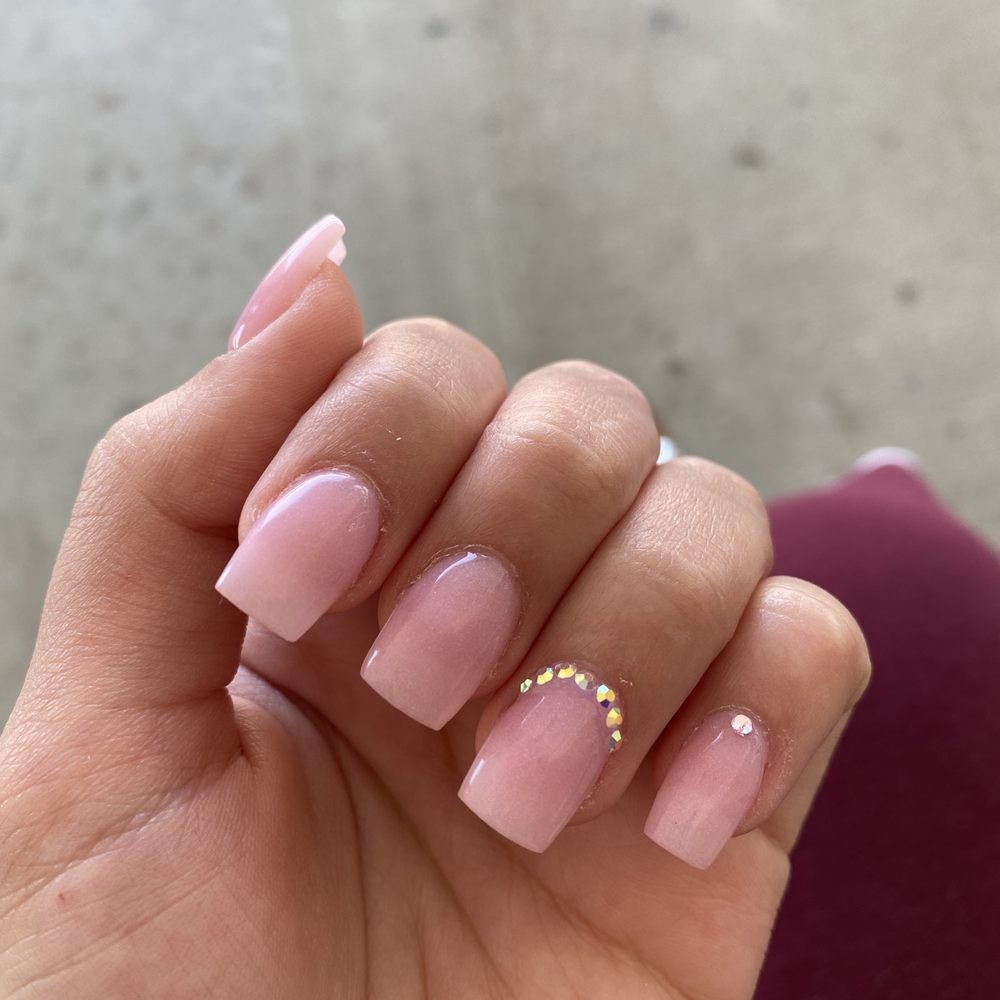 Pink Nexgen Dip with crystals Pink Nexgen Dip with crystals