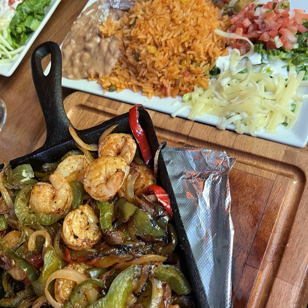 La Buena Vida - Cary - Fajita - Mexican Near Me - Cary, North Carolina