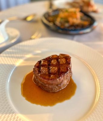 East End Bistrot by null