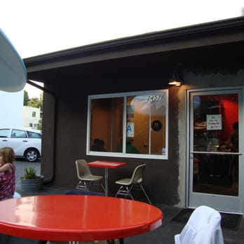 Tomato Pie Pizza Joint - Pizza Near Me - Silver Lake, California
