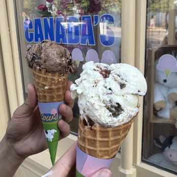 COWS - Cheesecake ice cream - Ice Cream & Frozen Yogurt Near Me - Niagara On the Lake, Ontario COWS - Cheesecake ice cream - Ice Cream & Frozen Yogurt Near Me - Niagara On the Lake, Ontario