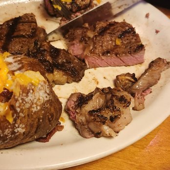 Texas Roadhouse - Aloto of fat on the 16oz steak - Steakhouses Near Me - Murrells Inlet, South Carolina