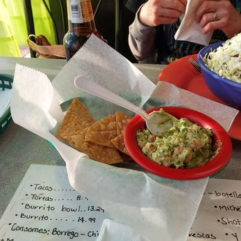 El Paisa Alegre - Chips and Guacamole - Mexican Near Me - Prospect Heights, Illinois El Paisa Alegre - Chips and Guacamole - Mexican Near Me - Prospect Heights, Illinois