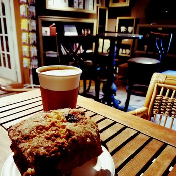 Dave's Coffee - Cut and quiet inside sitting area - Coffee & Tea Near Me - Charlestown, Rhode Island