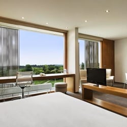 DoubleTree by Hilton Hotel & Conference Center La Mola - Guest Room