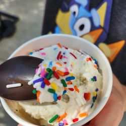 Salt & Straw - Double Fold Vanilla with sprinkles