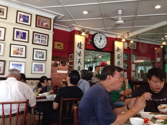 Loy Kee Best Chicken Rice by null