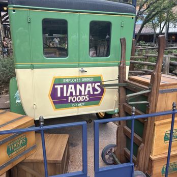 Tiana's Bayou Adventure - Decor - Amusement Parks Near Me - Orlando, Florida Tiana's Bayou Adventure - Decor - Amusement Parks Near Me - Orlando, Florida