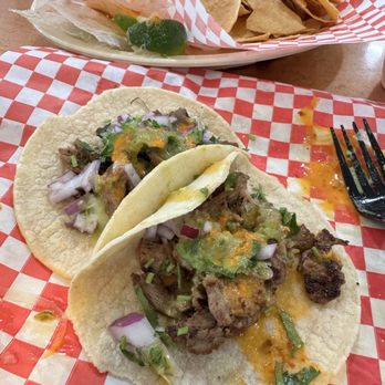 La Casita - Carne asada Tacos Regular guacamole&chips - Tacos Near Me - Pensacola , Florida La Casita - Carne asada Tacos Regular guacamole&chips - Tacos Near Me - Pensacola , Florida