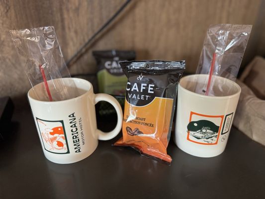 Americana Motor Hotel Flagstaff Route 66 by null