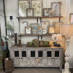 Niche Market Furniture
