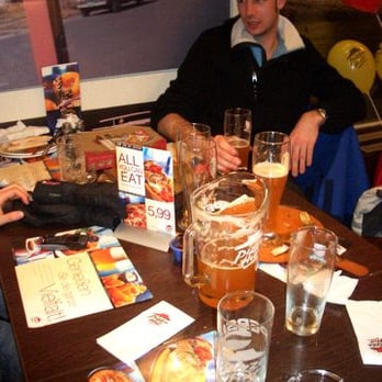 Pizza Hut - Pizza Near Me - Garmisch-Partenkirchen, BY Pizza Hut - Pizza Near Me - Garmisch-Partenkirchen, BY