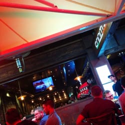 Criniti's - Sitting outside