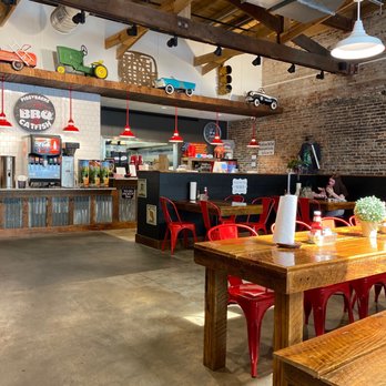 Piggybacks bbq & catfish - Inside - Barbeque Near Me - Lake City, South Carolina Piggybacks bbq & catfish - Inside - Barbeque Near Me - Lake City, South Carolina