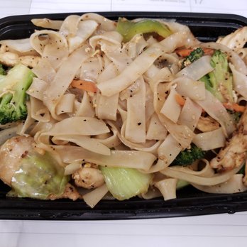 Fusion Cuisine - Pad Kee Mao - Japanese Near Me - Madison, Mississippi