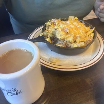 Annie's Cafe - Hobo Skillet - American Near Me - Riverside, California