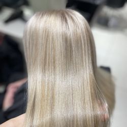 Pizzazz Hairdressing