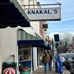Knakal's Bakery