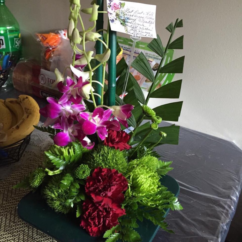 Belmonte Florist - This was the as shown option and it was beautiful. - Florists Near Me - Chicago, Illinois Belmonte Florist - This was the as shown option and it was beautiful. - Florists Near Me - Chicago, Illinois