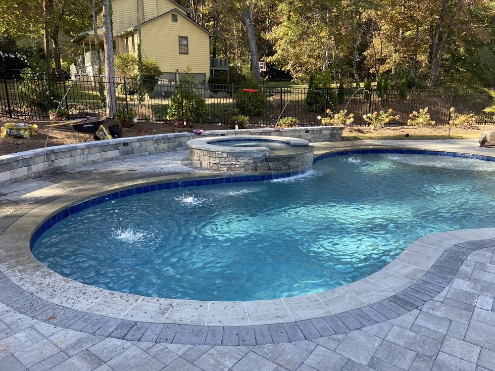 SUNDIAL POOLS - Updated December 2025 - 22 Photos - 5087 Dallas Hwy ...