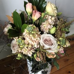 Ally Bell Flowers & Foliage