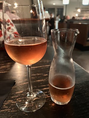 Darfons Restaurant + Bar by null
