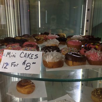 The Donut Hole - Donuts Near Me - Tulsa, Oklahoma