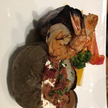 Boefish - Filet migon, shrimp & baked potato - Steakhouses Near Me - Sherbrooke, Quebec