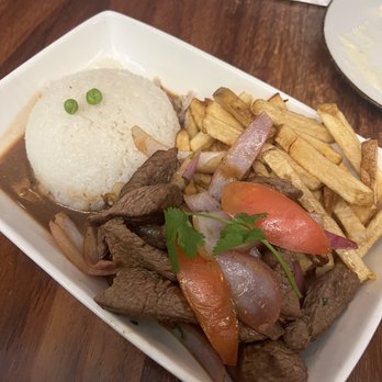 Limón - lomo saltado - Peruvian Near Me - Oakland, California