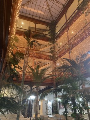 Hotel Monopol by null