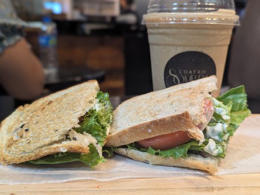 Café Cuatro Sombras by null