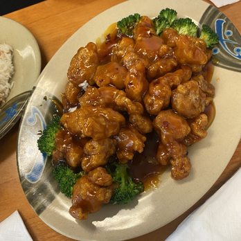 China Wall - General Tsos Chicken. Comes with rice. - Chinese Near Me - Lincoln, Nebraska