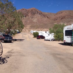 Desert Springs Rv Park - Part of the pull thru camping sites